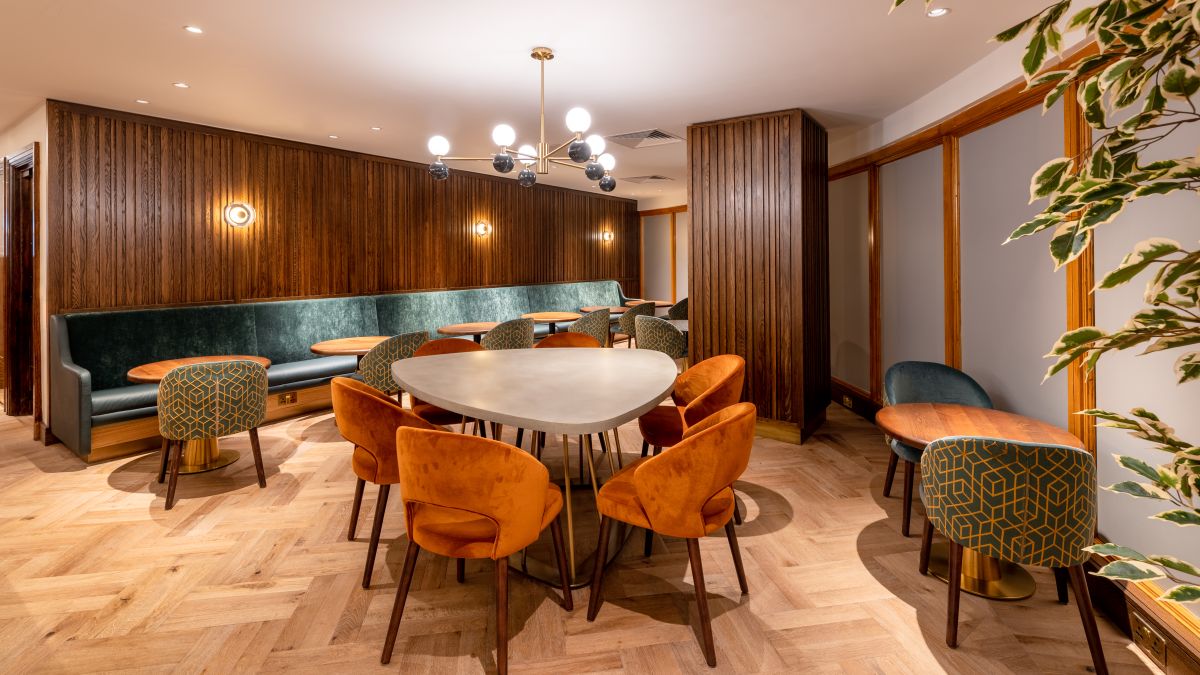 Gild Lobby Bar & Lounge Hilton Birmingham Metropole